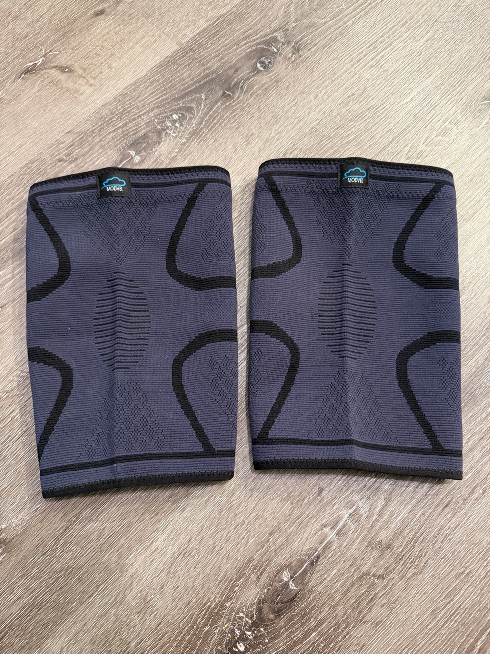 Modvel Knee Sleeves — Charcoal and Black (Pair)